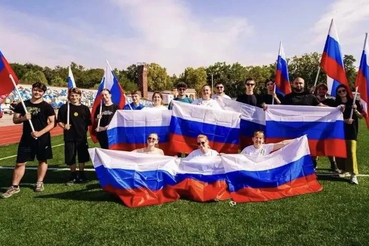 Забег под флагом России: в Мелитополе встретили приближающийся День Государственного флага!