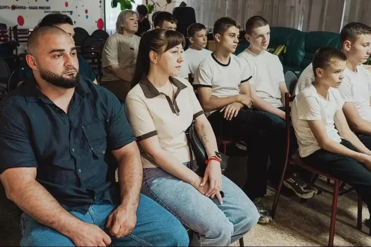В Мелитополе прошел «Диалог с героями», приуроченный ко Дню России