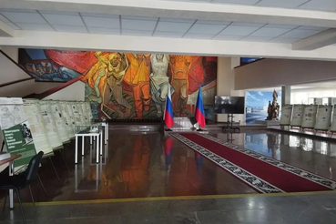 Одна дата – общая память и слава: в легендарном Краснодоне открылась архивная выставка из Ленобласти