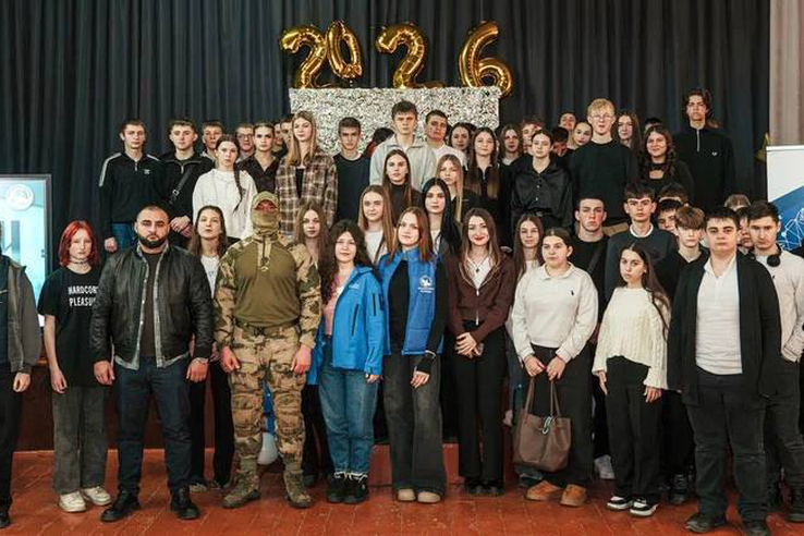 «Встреча с мужеством»: сотрудники Представительства Ленобласти пообщались с героем боевых действий