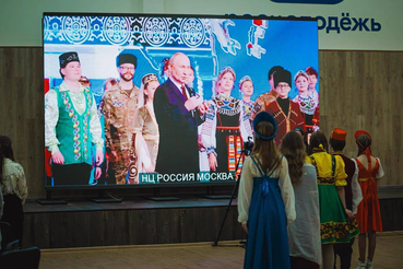 Начало Года единства народов России: участие Представительства Ленинградской области в ДНР во Всероссийском фестивале